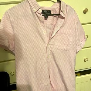 Medium button down